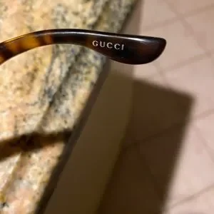 Stylish Oversized Polorized Gucci Sunglasses , Brown gold hardware, with case Gucci | Accessories | Stylish Oversized Polorized Gucci  main image 3